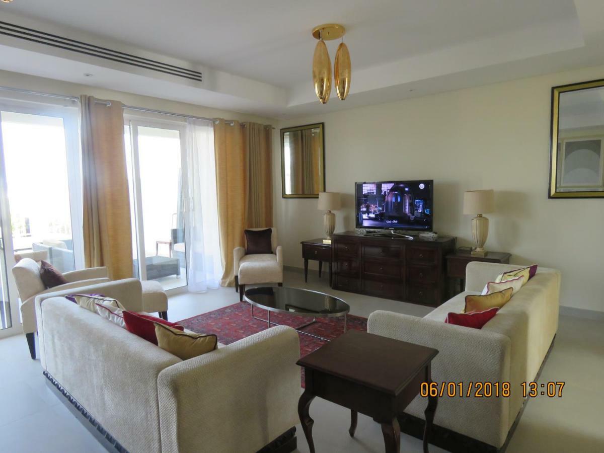 Luxury Holiday Suites Ra’s al-Chaima Exterior foto